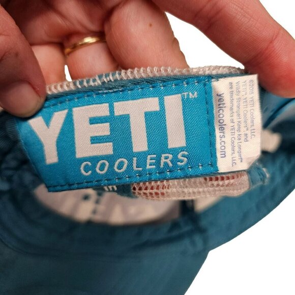 YETI Mesh Trucker Hat Adjustable Snapback Teal Blue & White Distressed One Size - Picture 8 of 8